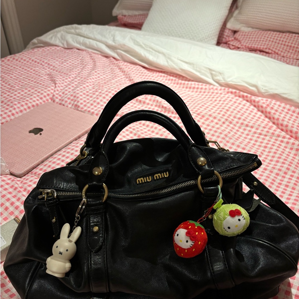Miu Miu Black Vitello Leather Bow Bag - Picture 2 of 8